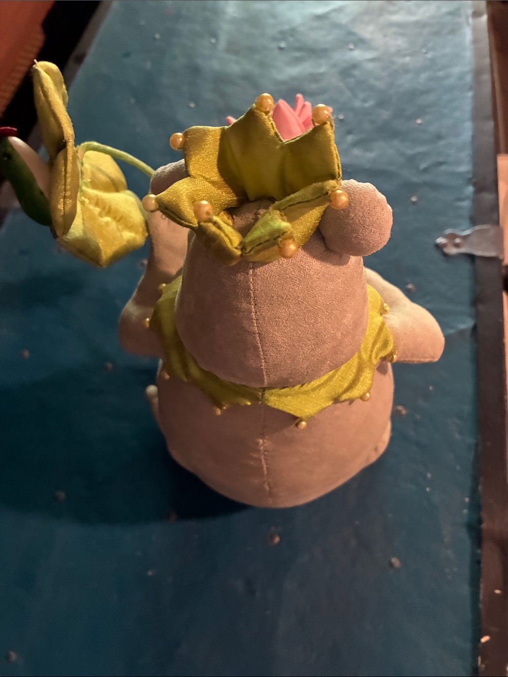 Frog Prince Reptile Stuffed Decor in Green with Pink Lily - Picture 6 of 14